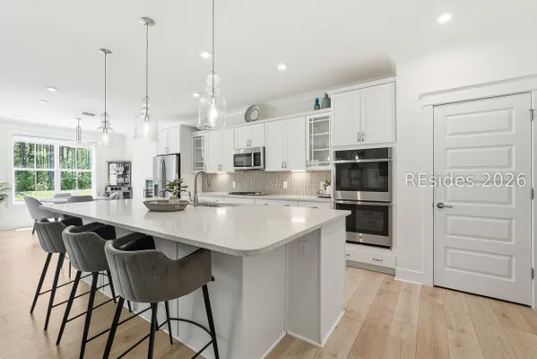 Property Slideshow image 3 of 51 | 101 carolina oaks ave, Bluffton, SC, 29909