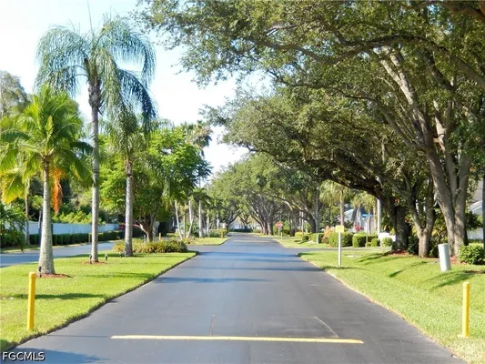 Property Slideshow image 3 of 43 | 4681 lakeside club blvd 4, Fort Myers, FL, 33905