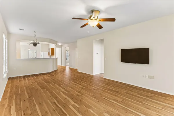 Property Slideshow image 2 of 39 | 120 bowie cir, Georgetown, TX, 78633