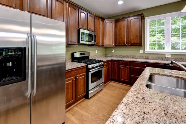Property Slideshow image 2 of 39 | 6619 rexford ln, Williamsburg, VA, 23188