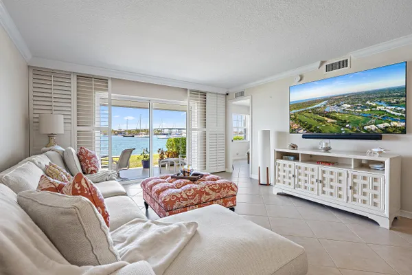 Property Slideshow image 3 of 25 | 1051 sugar sands blvd 156, Singer Island, FL, 33404