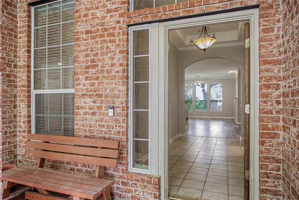 Property Slideshow image 3 of 35 | 2409 s venice dr, Pearland, TX, 77581