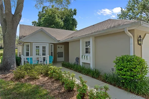 Property Slideshow image 3 of 50 | 1581 n endicott pt, Crystal River, FL, 34429