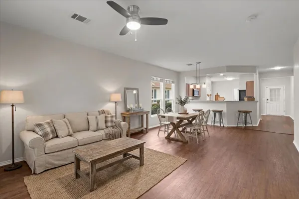 Property Slideshow image 3 of 40 | 330 portsmouth dr, Georgetown, TX, 78633