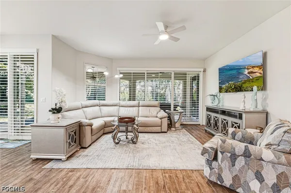 Property Slideshow image 3 of 40 | 11053 harbour yacht ct 101, Fort Myers, FL, 33908