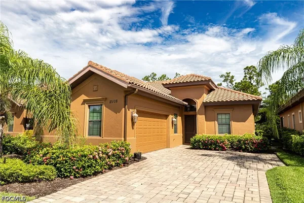 Property Slideshow image 3 of 49 | 11108 esteban dr, Fort Myers, FL, 33912