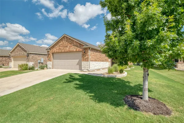 Property Slideshow image 2 of 30 | 515 hereford ln, Georgetown, TX, 78633