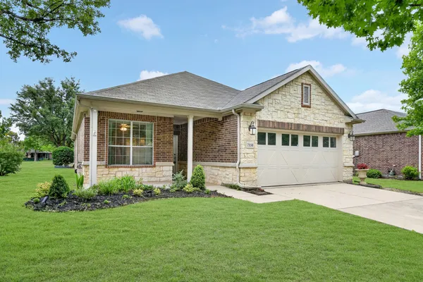 Property Slideshow image 2 of 35 | 7538 black rock cv, Frisco, TX, 75036