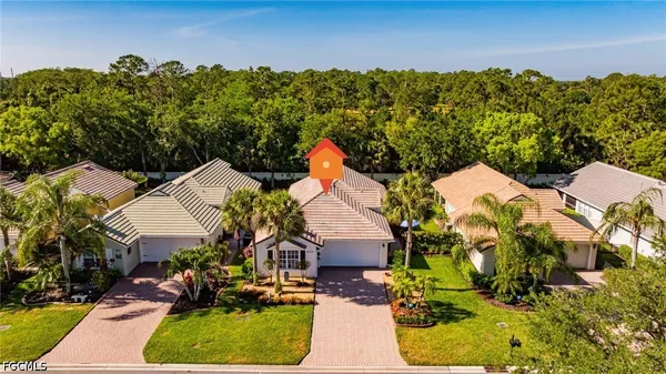 Property Slideshow image 2 of 25 | 2305 summersweet dr, Alva, FL, 33920