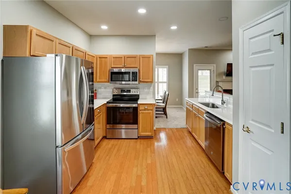 Property Slideshow image 2 of 15 | 4021 bayapple dr, Henrico, VA, 23294