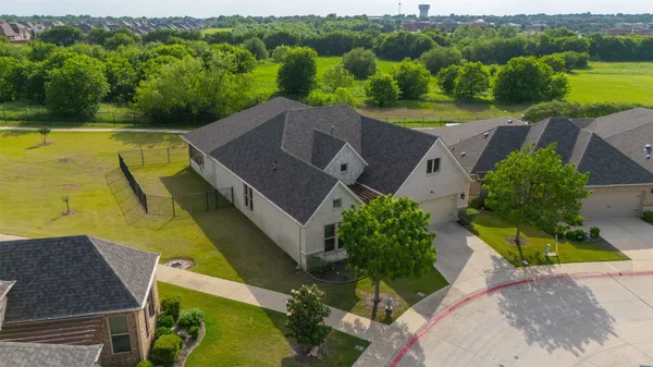 Property Slideshow image 2 of 36 | 2801 vista azul pl 2801, Mansfield, TX, 76063