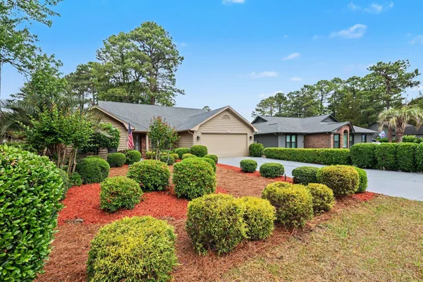 Property Slideshow image 2 of 32 | 242 cottonwood ln, Conway, SC, 29526