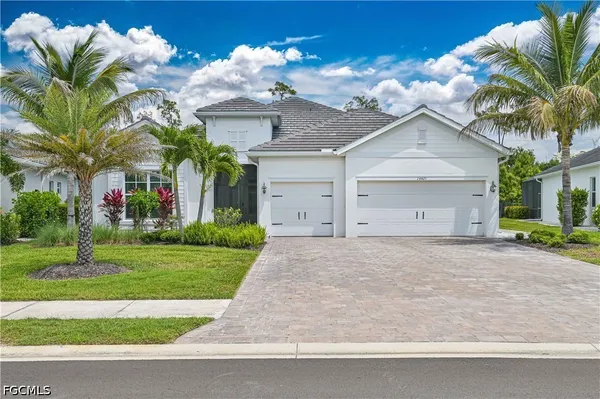 Property Slideshow image 2 of 40 | 14421 blue bay cir, Fort Myers, FL, 33913