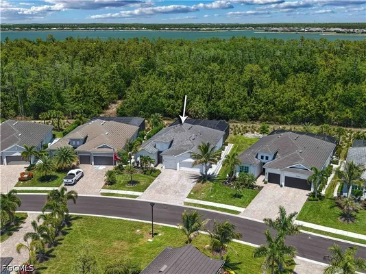 Property Slideshow image 3 of 40 | 14421 blue bay cir, Fort Myers, FL, 33913