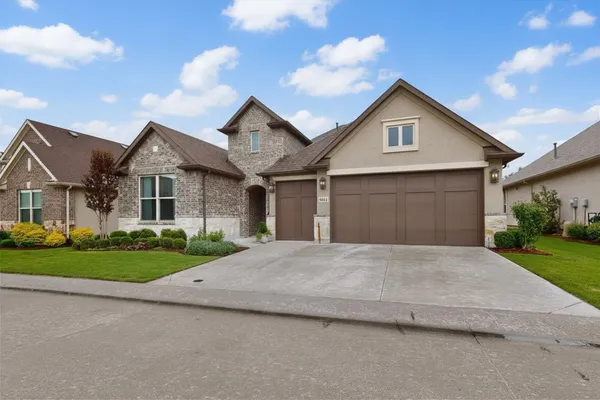 Property Slideshow image 3 of 40 | 9613 windwood ln, Denton, TX, 76207