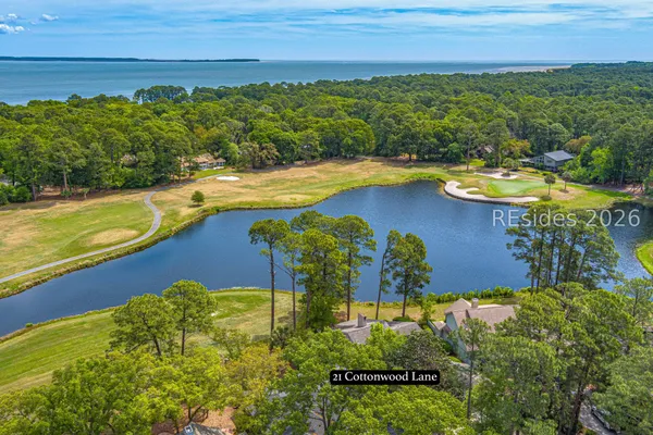 Property Slideshow image 3 of 96 | 21 cottonwood ln, Hilton Head Island, SC, 29926