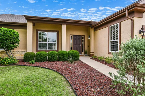 Property Slideshow image 3 of 20 | 614 armstrong dr, Georgetown, TX, 78633
