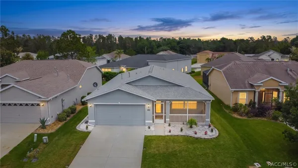 Property Slideshow image 2 of 68 | 27114 roanoke dr, Leesburg, FL, 34748