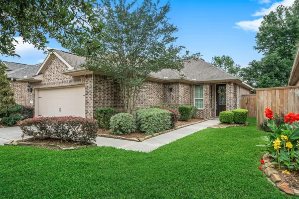 Property Slideshow image 3 of 31 | 142 elderberry trl, Montgomery, TX, 77316