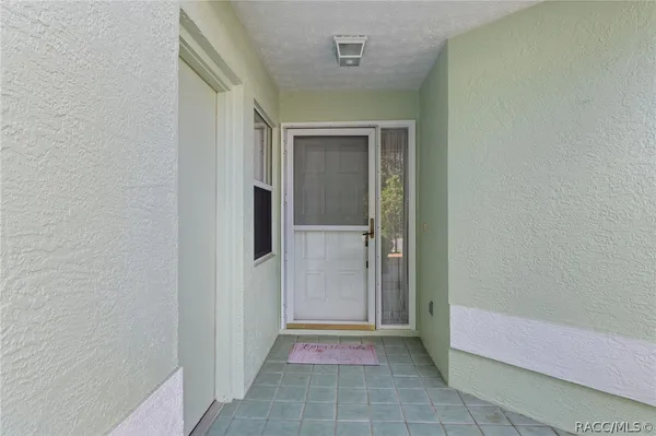 Property Slideshow image 3 of 45 | 811 lanark ct, Inverness, FL, 34453