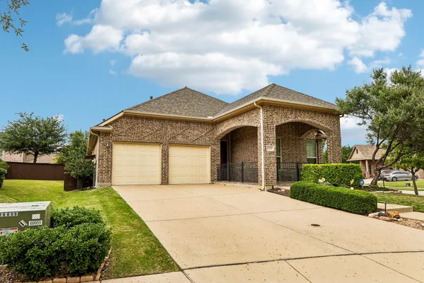 Property Slideshow image 2 of 36 | 1441 isabella ln, Savannah, TX, 76227