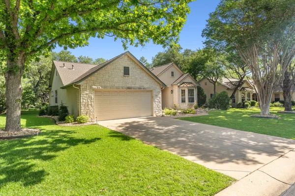 Property Slideshow image 2 of 34 | 171 dan moody trl, Georgetown, TX, 78633