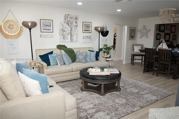 Property Slideshow image 3 of 29 | 1511 alfred dr, Boynton Beach, FL, 33426