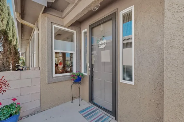 Property Slideshow image 3 of 41 | 110 zuni river cir, Los Lunas, NM, 87031