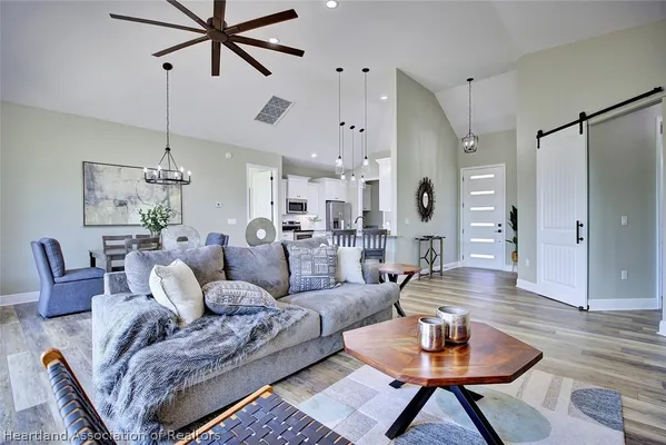 Property Slideshow image 3 of 35 | 4456 toussaint dr, Avon Park, FL, 33825