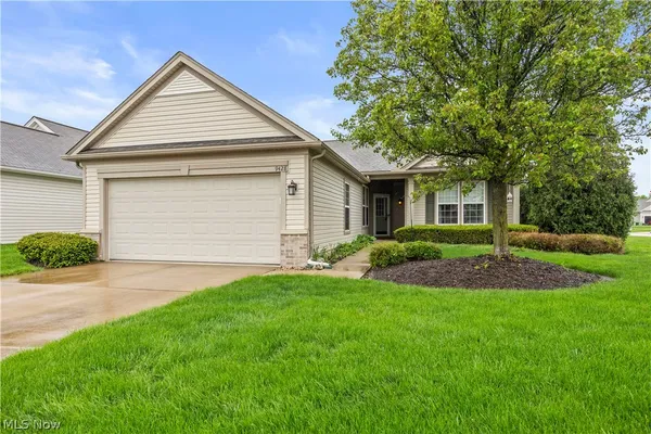 Property Slideshow image 2 of 43 | 9428 drury way, North Ridgeville, OH, 44039