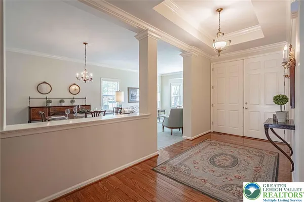 Property Slideshow image 3 of 50 | 5010 valley stream ln, Lower Macungie Twp, PA, 18062