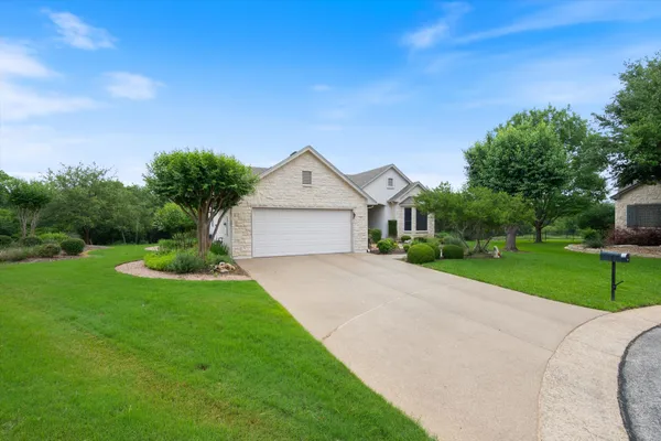 Property Slideshow image 2 of 40 | 112 goldenrod way, Georgetown, TX, 78633
