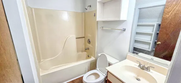 Property Slideshow image 2 of 20 | 12-h fairwood lakes ln 12-h, Myrtle Beach, SC, 29588