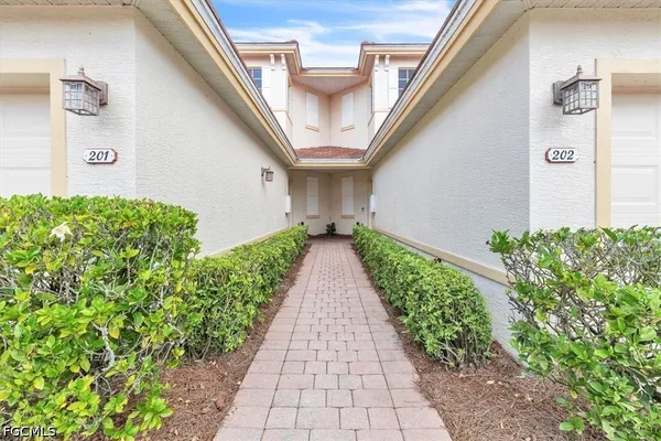 Property Slideshow image 3 of 46 | 3000 meandering way 202, Fort Myers, FL, 33905