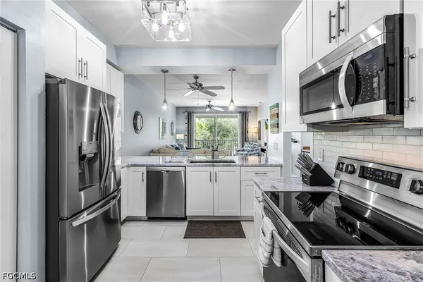 Property Slideshow image 3 of 40 | 14510 farrington way 205, Fort Myers, FL, 33912