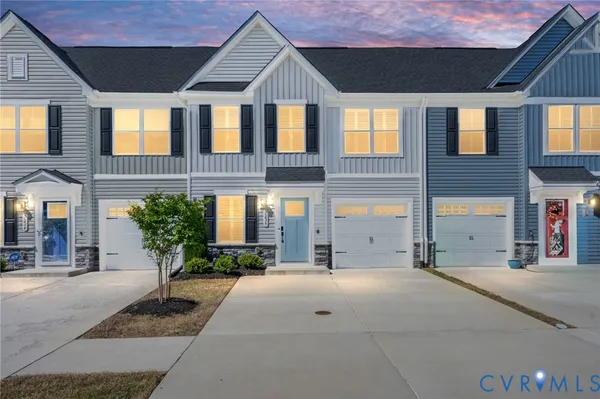 Property Slideshow image 2 of 72 | 7236 george wythe ln, New Kent, VA, 23124