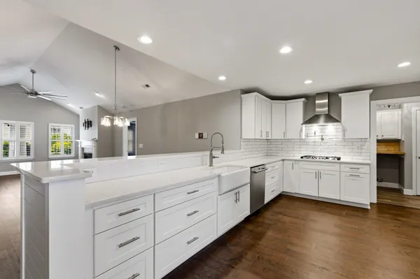 Property Slideshow image 3 of 55 | 1801 rotunda ct, Myrtle Beach, SC, 29588