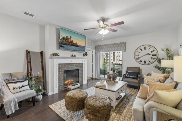 Property Slideshow image 3 of 36 | 651 n watters rd 7204, Allen, TX, 75013