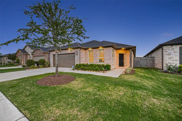 Property Slideshow image 3 of 38 | 28911 copper ridge dr, Fulshear, TX, 77441