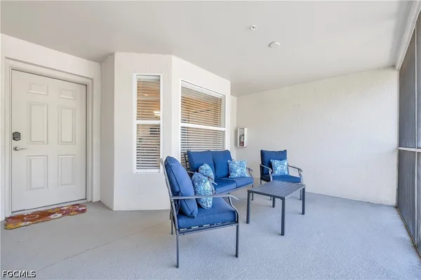 Property Slideshow image 3 of 46 | 10391 mcarthur palm ln 2621, Fort Myers, FL, 33966