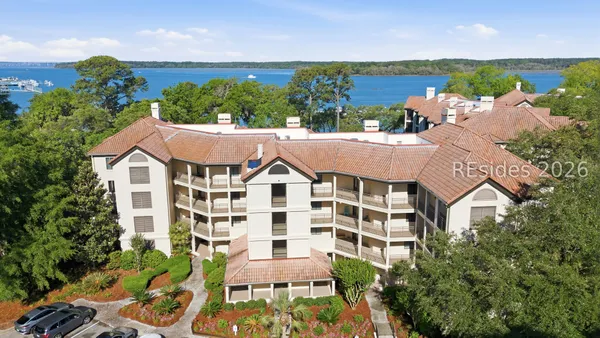 Property Slideshow image 3 of 37 | 6 village n dr 129, Hilton Head Island, SC, 29926