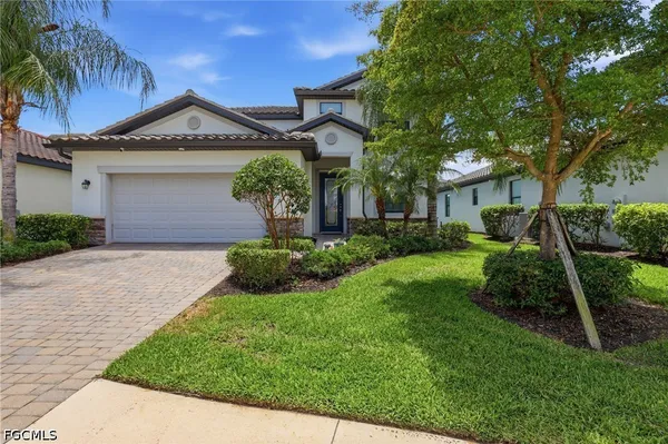 Property Slideshow image 2 of 47 | 11937 silver cobblestone way, Fort Myers, FL, 33913