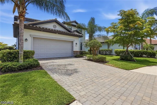 Property Slideshow image 3 of 47 | 11937 silver cobblestone way, Fort Myers, FL, 33913