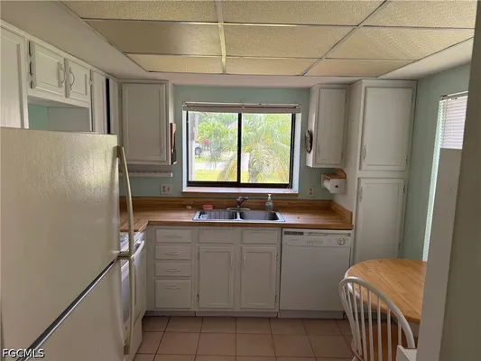 Property Slideshow image 3 of 13 | 1707 bent tree cir, Fort Myers, FL, 33907