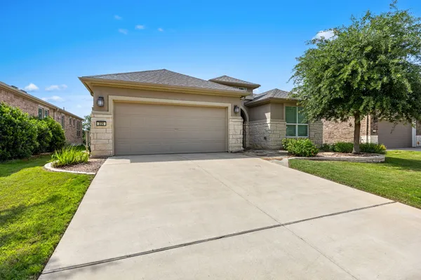 Property Slideshow image 3 of 30 | 225 tradinghouse creek st, Georgetown, TX, 78633