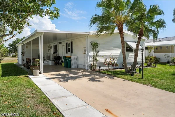 Property Slideshow image 3 of 47 | 58 le mans dr, Naples, FL, 34112