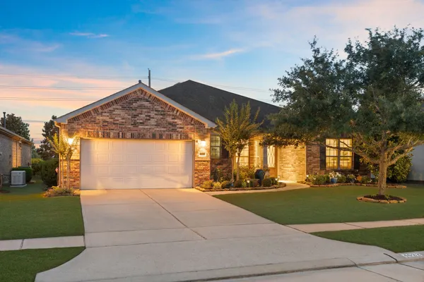 Property Slideshow image 2 of 47 | 4022 swallow tail way, Richmond, TX, 77469