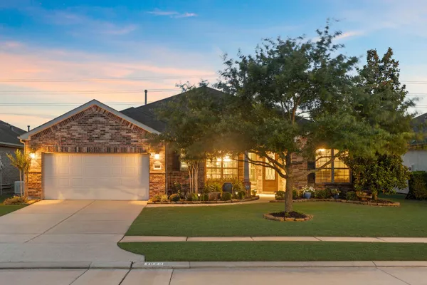 Property Slideshow image 3 of 47 | 4022 swallow tail way, Richmond, TX, 77469