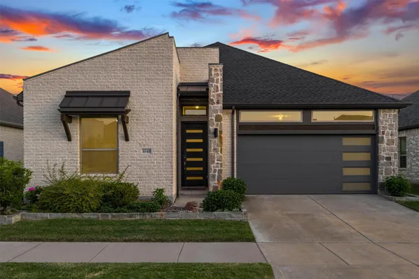 Property Slideshow image 2 of 33 | 1045 quail valley rd, Allen, TX, 75013