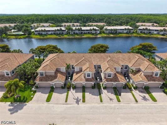 Property Slideshow image 2 of 50 | 10015 sky view way 1605, Fort Myers, FL, 33913